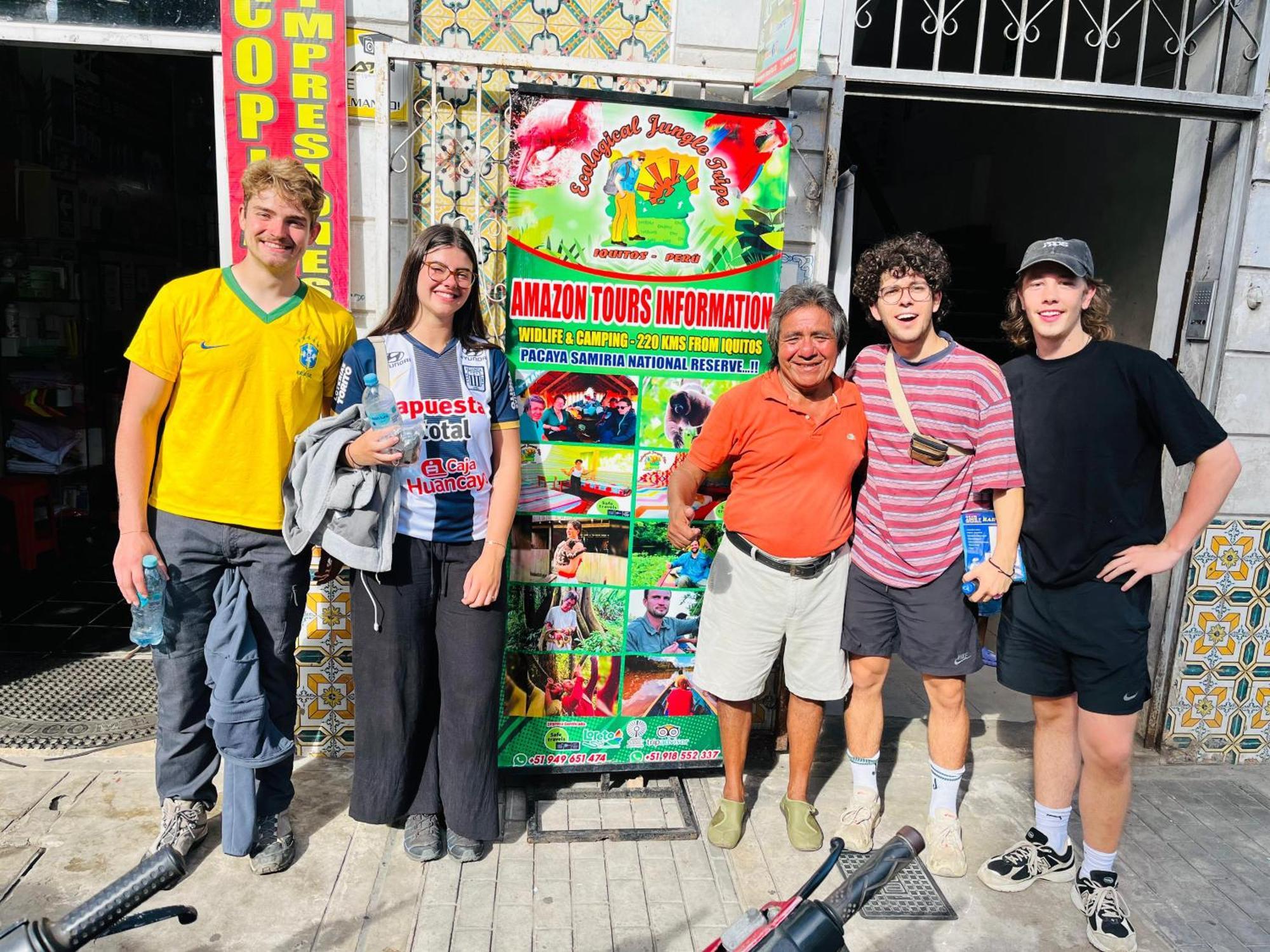 לינה וארוחת בוקר איקיטוס A&T Amazon Backpacker'S מראה חיצוני תמונה